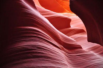 ANTELOPE CANYON, ARIZONA, October 2019: A Natural Wonder of Light and Color, Guest post by Caroline Hatton