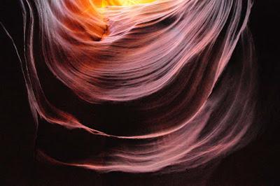 ANTELOPE CANYON, ARIZONA, October 2019: A Natural Wonder of Light and Color, Guest post by Caroline Hatton