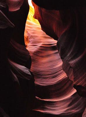 ANTELOPE CANYON, ARIZONA, October 2019: A Natural Wonder of Light and Color, Guest post by Caroline Hatton