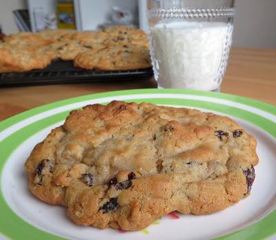 Levain Oatmeal Raisin Cookies 