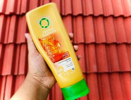 Herbal Essence Bee Strong Strengthening Conditioner Review