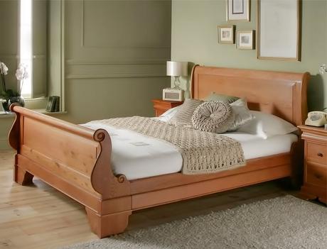 7 Of The Best Sleigh Beds to Buy in 2020 sleigh stylish elegance curved solid headboard and a footboard bed