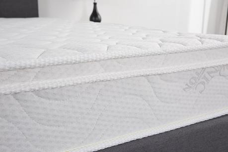 Oliver Smith Luxury Mattress