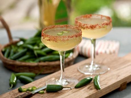 How to Celebrate Cinco de Mayo With Restaurant-Style Margaritas at Home