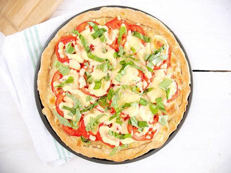 Margherita Flatbread | Easy and Healthy