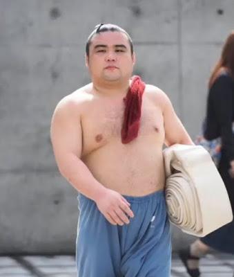 young Sumo wrestler dies of Corona