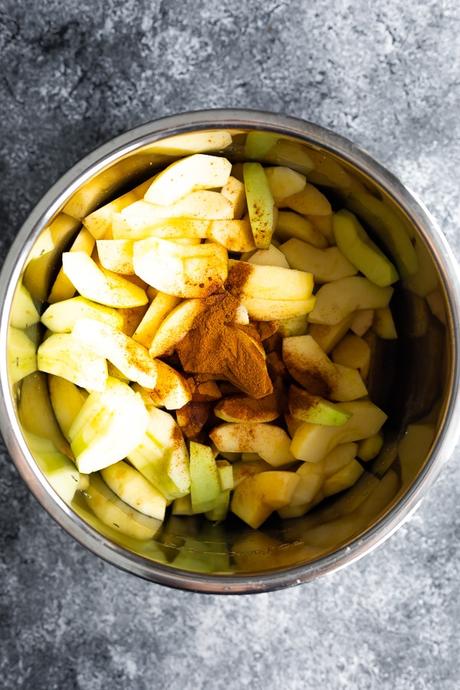 overhead view of apples in an instant pot
