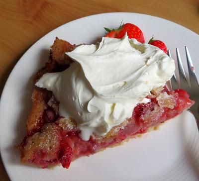 Strawberry Cake Pie