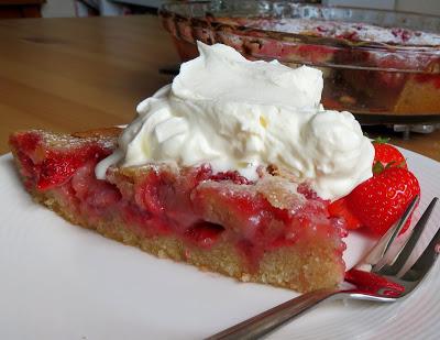 Strawberry Cake Pie