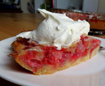 Strawberry Cake Pie