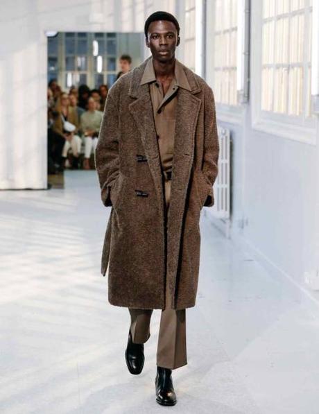 Sometimes Distractions are Good Sometimes Distractions are Good