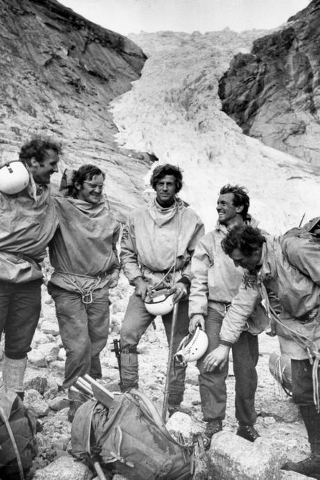 Sometimes Distractions are Good Sometimes Distractions are Good