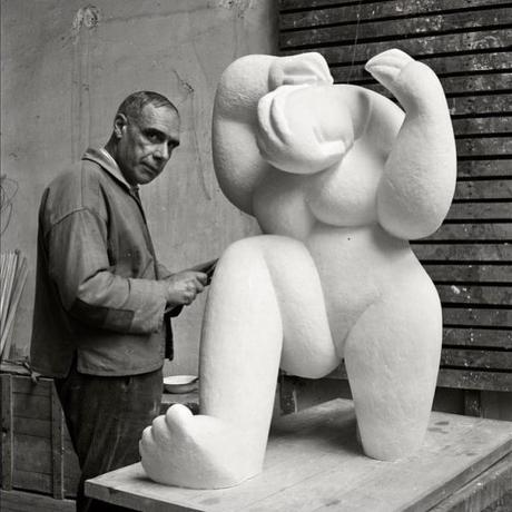 Sometimes Distractions are Good Sometimes Distractions are Good