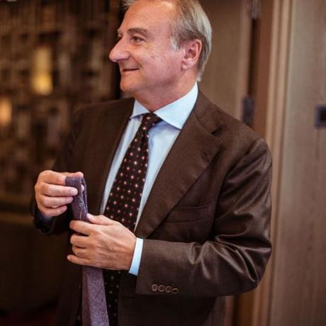 Sometimes Distractions are Good Sometimes Distractions are Good