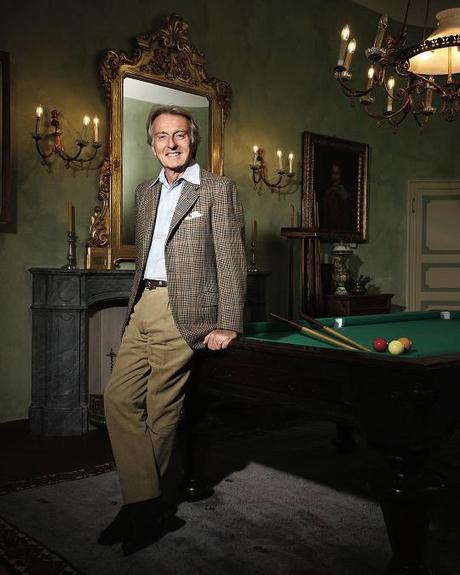 Sometimes Distractions are Good Sometimes Distractions are Good