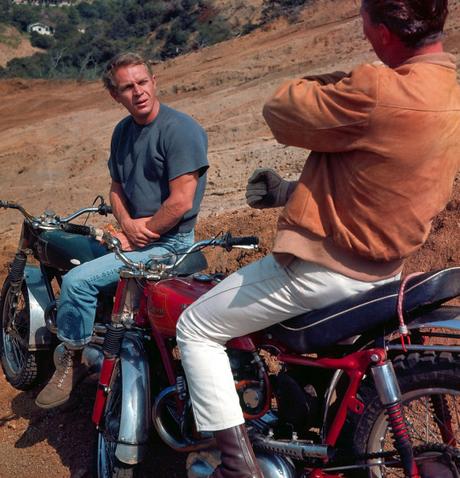 Sometimes Distractions are Good Sometimes Distractions are Good