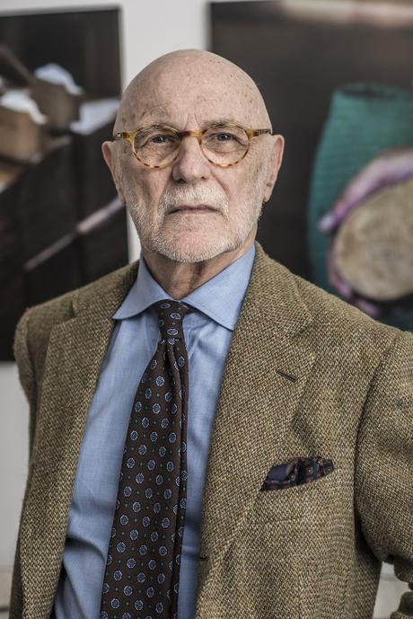 Sometimes Distractions are Good Sometimes Distractions are Good