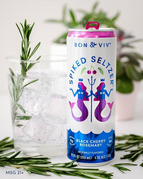 8 Best Hard Seltzer Drinks to Imbibe This Summer