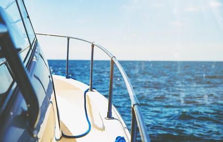 Guidelines to Book a Yacht Charter Company for your Trip