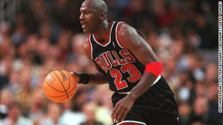 Pizza maker delivers response to Michael Jordan’s ‘Flu Game’ Pizza maker delivers response to Michael Jordan’s ‘Flu Game’