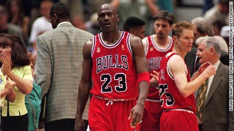 Pizza maker delivers response to Michael Jordan’s ‘Flu Game’ Pizza maker delivers response to Michael Jordan’s ‘Flu Game’