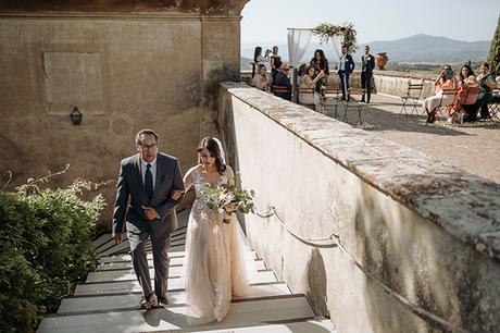 whimsical-intimate-wedding-tuscany-rustic-details_11