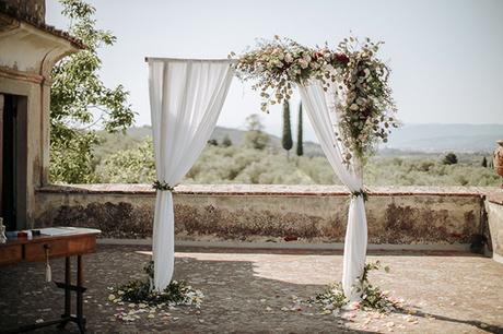 whimsical-intimate-wedding-tuscany-rustic-details_10