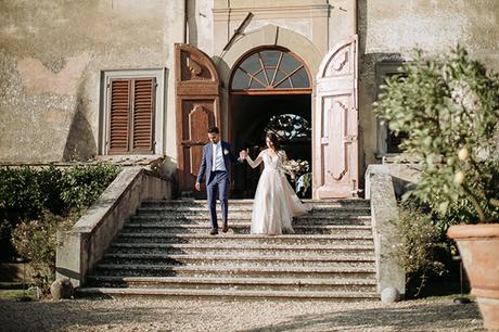 whimsical-intimate-wedding-tuscany-rustic-details_18