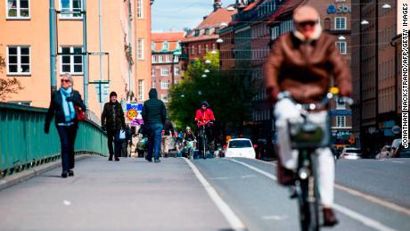 Sweden is still nowhere near ‘herd immunity,’ even though it didn’t go into lockdown