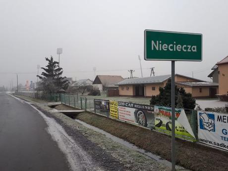 Śmieszne Historie o Piłce Nożnej w Polsce: Introducing Bruk-Bet Termalica Nieciecza, Europe’s Smallest Ever Top Flight Football Club Śmieszne Historie o Piłce Nożnej w Polsce: Introducing Bruk-Bet Termalica Nieciecza, Europe's Smallest Ever Top Flight Football Club