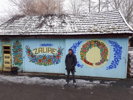 Śmieszne Historie o Piłce Nożnej w Polsce: Introducing Bruk-Bet Termalica Nieciecza, Europe’s Smallest Ever Top Flight Football Club Magiczne Miasto: Touring the Beautiful Flower Covered Village of Zalipie