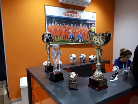 Śmieszne Historie o Piłce Nożnej w Polsce: Introducing Bruk-Bet Termalica Nieciecza, Europe’s Smallest Ever Top Flight Football Club Śmieszne Historie o Piłce Nożnej w Polsce: Introducing Bruk-Bet Termalica Nieciecza, Europe’s Smallest Ever Top Flight Football Club