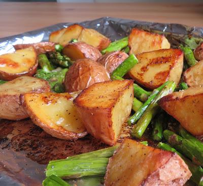 Balsamic Roasted New Potatoes & Asparagus