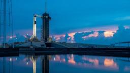 SpaceX attempts to launch its first manned spaceflight