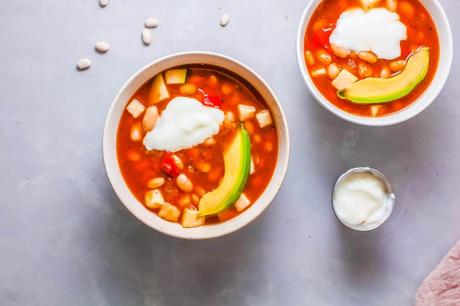 Slow Cooker Vegan White Bean Soup