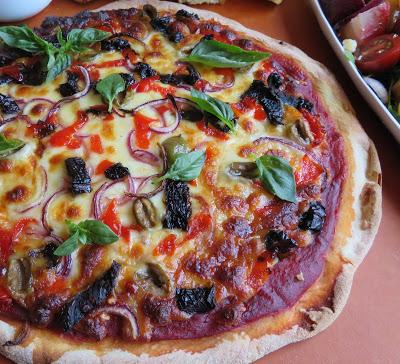 Make it a Pizza Night with PizzaSi