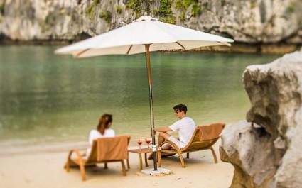 Enchanting Travels Vietnam Tours Halong Bay Bhaya Cruise Visit To Beach - 2