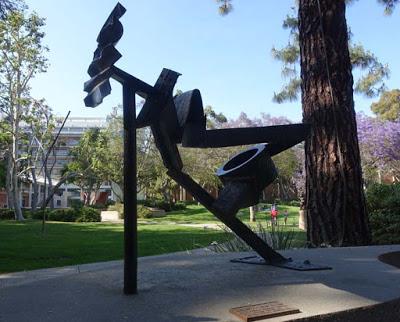 UCLA SCULPTURE GARDEN: A Fresh Air Art Museum in the Middle of Los Angeles