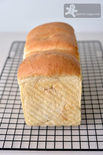 super soft moist cinnamon sultana raisin swirl bread