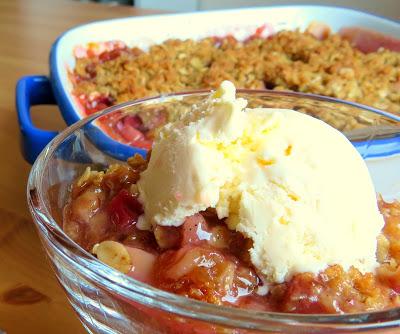 Strawberry & Rhubarb Crisp