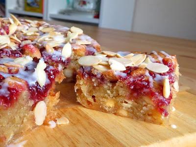 Small Batch Bakewell Blondies