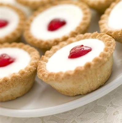 Small Batch Bakewell Blondies