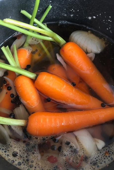 Spicy Pickled Carrots with a Kick