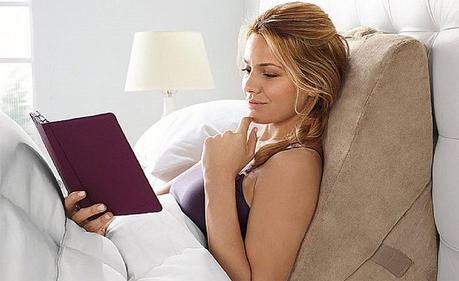Reading Pillows Review 2020: Our Best Reading or Gaming Pillows