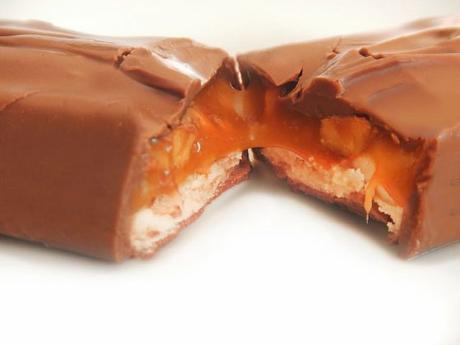 How to make homemade healthy snickers bars at home