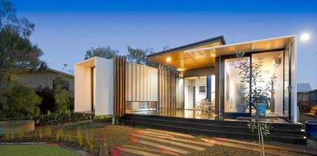 Buddina Beach Box, Image Courtesy of OGE Architects