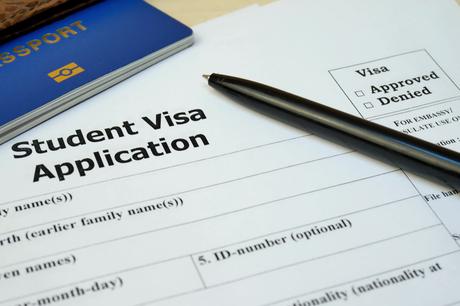 A Complete Guide To Obtain Student Visa 500 For Under 18 Overseas Applicants