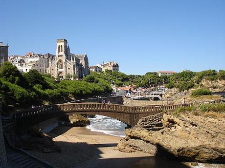 Learn french in France:Biarritz Eglise Eugénie 