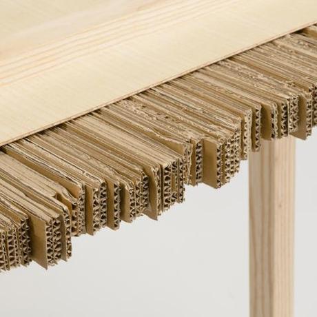 The table that recycles its own packaging!