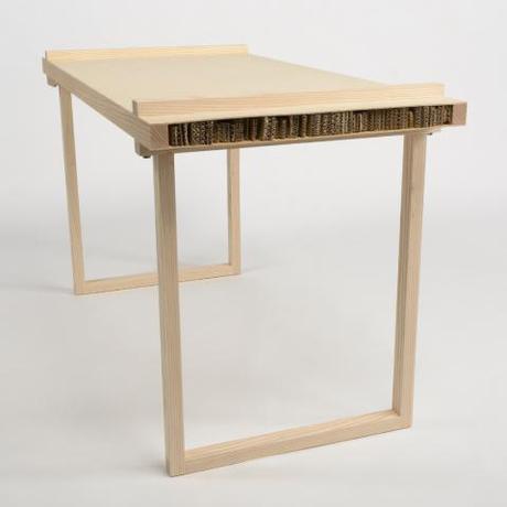 The table that recycles its own packaging!